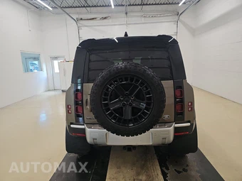2020 Land Rover Defender 110 First Edition – miniatura 5