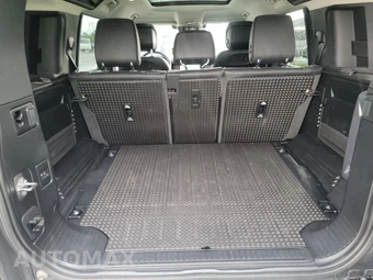 2020 Land Rover Defender 110 HSE – miniatura 16