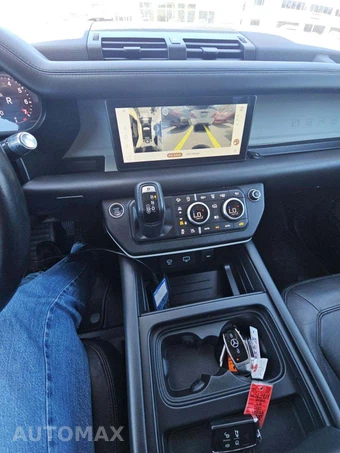 2020 Land Rover Defender 110 HSE – miniatura 10