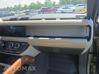 2020 Land Rover Defender 110 HSE – miniatura 16