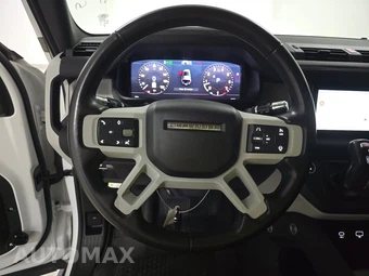 2020 Land Rover Defender 110 S – miniatura 10