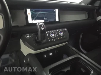 2020 Land Rover Defender 110 S – miniatura 11