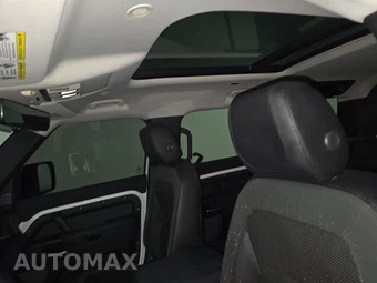 2020 Land Rover Defender 110 S – miniatura 17