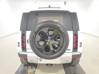 2020 Land Rover Defender 110 S – miniatura 5