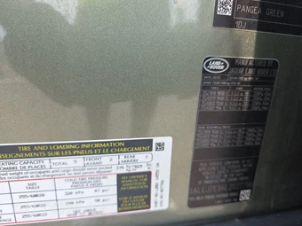 2020 Land Rover Defender 110 S – miniatura 14
