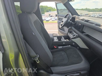2020 Land Rover Defender 110 S – miniatura 8