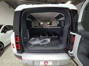 2020 Land Rover Defender 110 S – miniatura 14