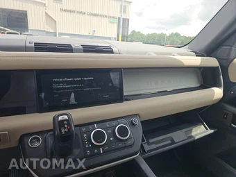 2020 Land Rover Defender 110 S – miniatura 11
