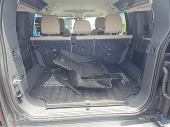 2020 Land Rover Defender 110 S – miniatura 16