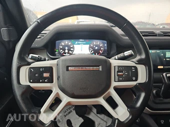 2020 Land Rover Defender 110 S – miniatura 10