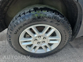 2020 Land Rover Defender 110 S – miniatura 10