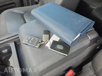 2020 Land Rover Defender 110 S – miniatura 21