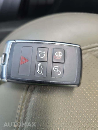 2020 Land Rover Defender 110 S – miniatura 8