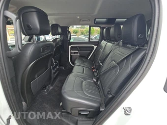 2020 Land Rover Defender 110 S – miniatura 13