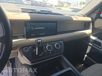 2020 Land Rover Defender 110 SE – miniatura 11
