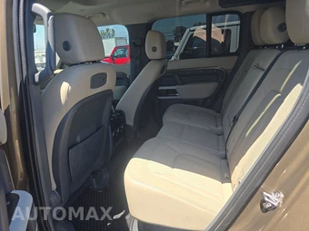 2020 Land Rover Defender 110 SE – miniatura 13