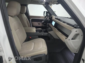 2020 Land Rover Defender 110 SE – miniatura 8