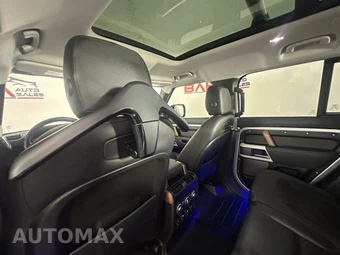 2020 Land Rover Defender 110 SE - miniatura 26