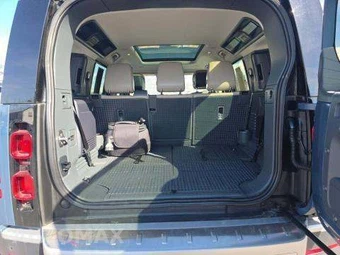 2020 Land Rover Defender 110 SE – miniatura 14