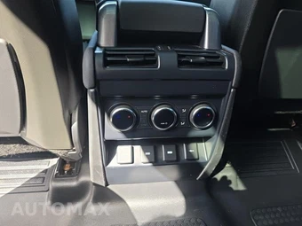 2020 Land Rover Defender 110 SE - miniatura 31