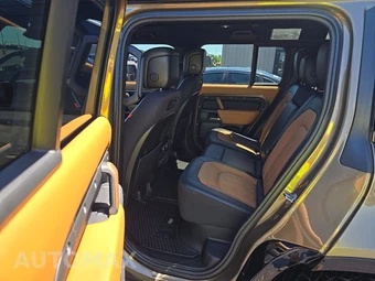 2020 Land Rover Defender 110 X – miniatura 13