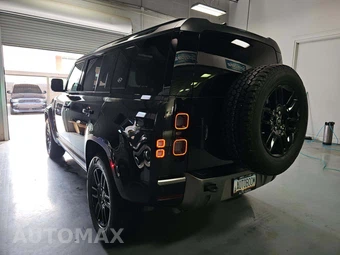 2020 Land Rover Defender 110 X - miniatura 2