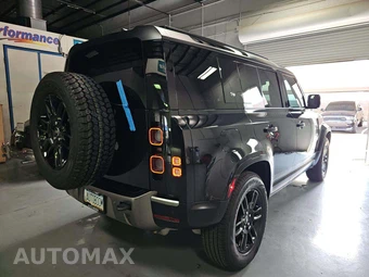 2020 Land Rover Defender 110 X - miniatura 3