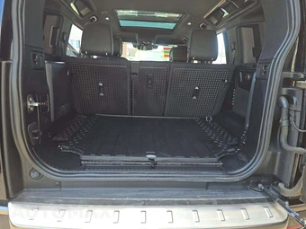 2020 Land Rover Defender 110 X - miniatura 14