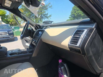 2020 Land Rover Discovery Landmark Edition - miniatura 20