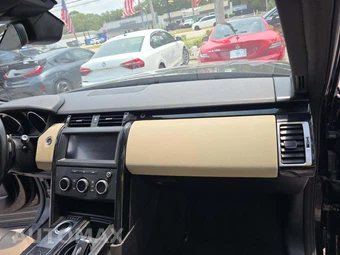 2020 Land Rover Discovery SE - miniatura 16