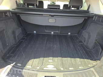2020 Land Rover Discovery Sport S – miniatura 14
