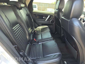 2020 Land Rover Discovery Sport S – miniatura 16