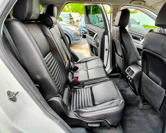 2020 Land Rover Discovery Sport S - miniatura 11