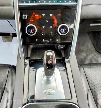 2020 Land Rover Discovery Sport S - miniatura 17