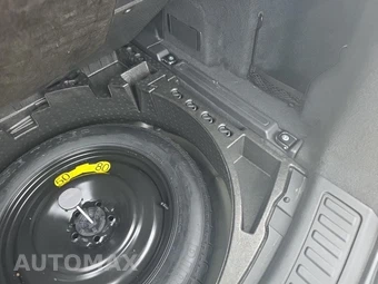2020 Land Rover Discovery Sport S - miniatura 21
