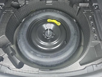 2020 Land Rover Discovery Sport S - miniatura 7