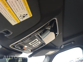 2020 Land Rover Range Rover HSE LWB - miniatura 18