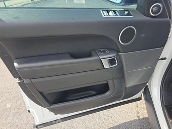 2020 Land Rover Range Rover Sport SE - miniatura 9