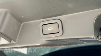 2020 Land Rover Range Rover Sport SVR - miniatura 31