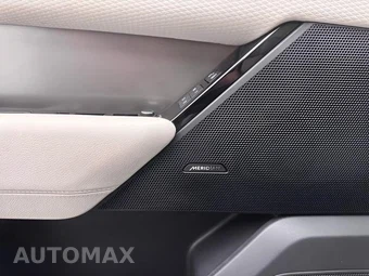 2020 Land Rover Range Rover Velar S - miniatura 25