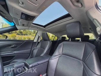 2020 Lexus ES 300h – miniatura 14