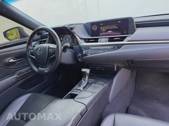 2020 Lexus ES 300h – miniatura 22
