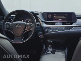 2020 Lexus ES 300h – miniatura 25