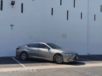 2020 Lexus ES 300h – miniatura 5