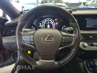 2020 Lexus LS 500 - miniatura 10