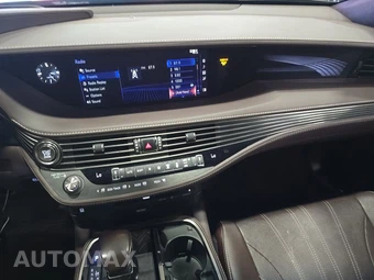 2020 Lexus LS 500 - miniatura 11