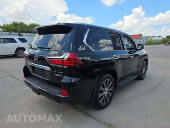 2020 Lexus LX 570 Three-Row – miniatura 3