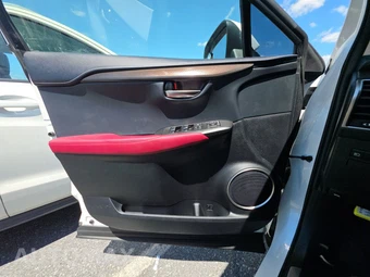 2020 Lexus NX 300 - miniatura 9