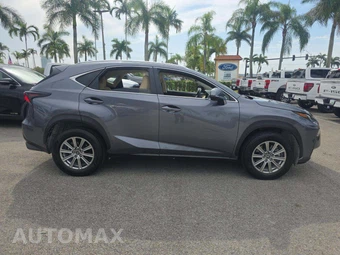 2020 Lexus NX 300 – miniatura 4