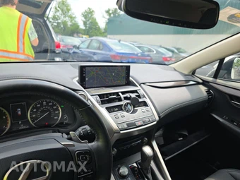 2020 Lexus NX 300 - miniatura 11